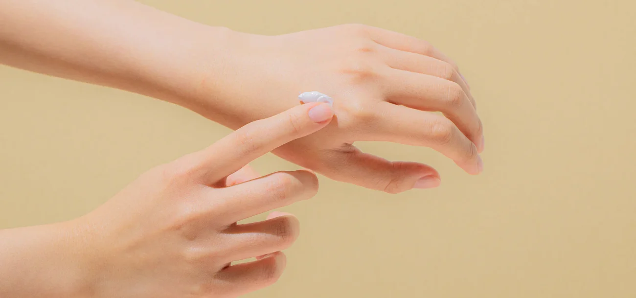 winter dryness hand care