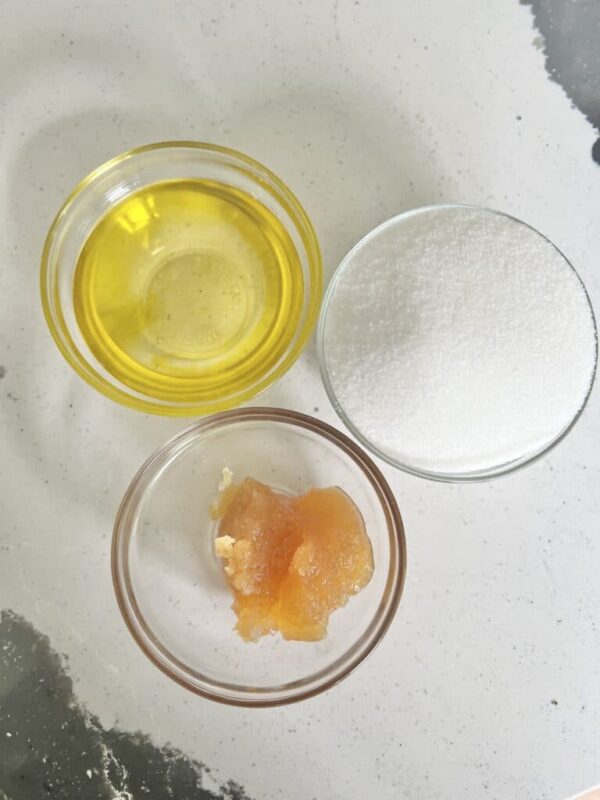 Homemade lip scrub for winter lip care.